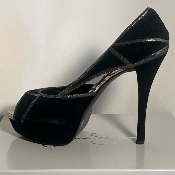 “USED” JESSICA SIMPSON STILETTO HEELS - Picture 3 of 14